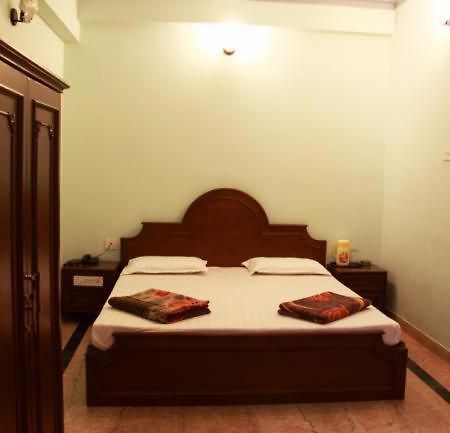 Lloyds Guest House, North Boag Road, T. Nagar Chennai Room photo